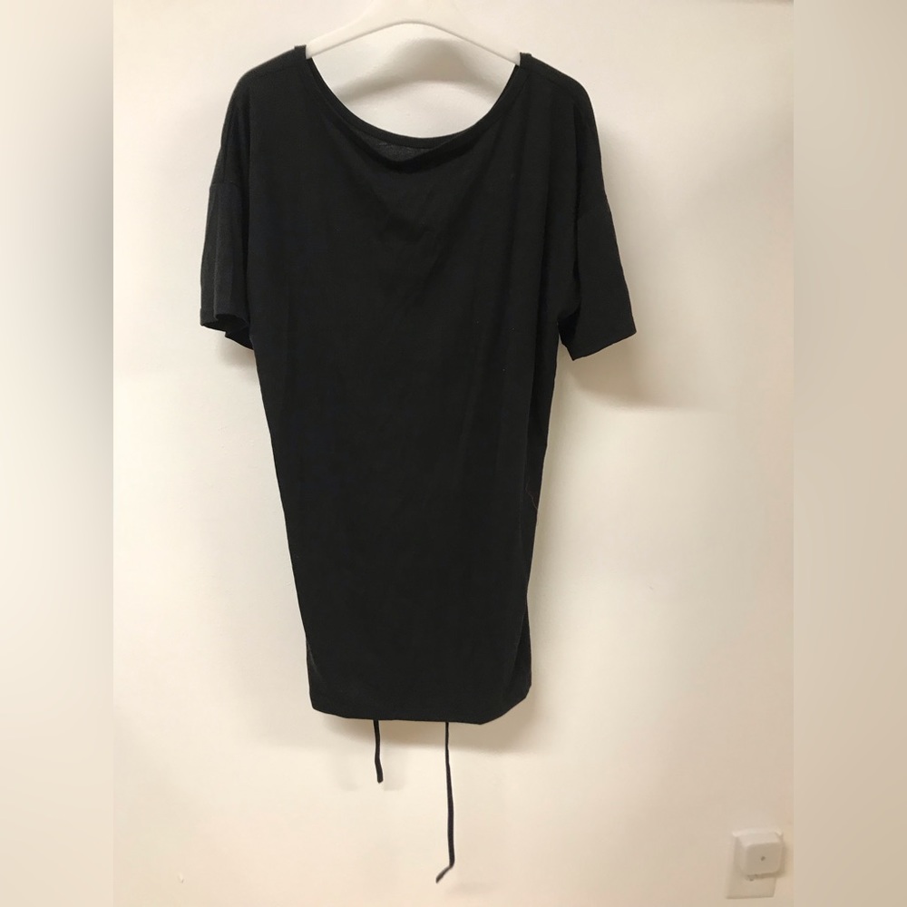 Women round neck black short sleeves top with back straps